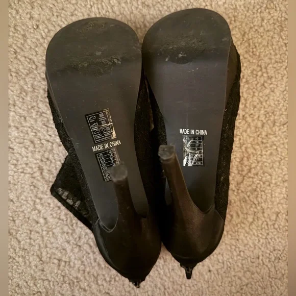 Black Lace Peep Toe Stiletto Heels - Picture 4 of 4